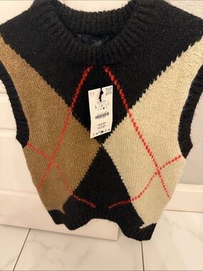 Zara Black Tan Cream Argyle Knit Vest with Red Accents